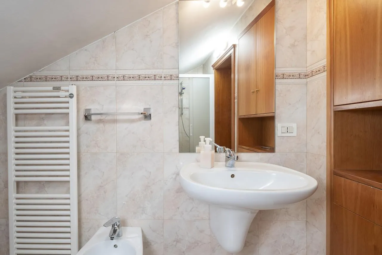 Ve.N.I.Ce Cera Angels' Attic Apartment Venice Italy