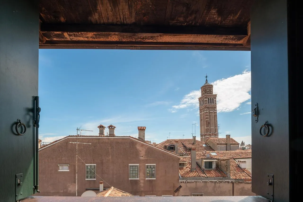 Ve.N.I.Ce Cera Angels' Attic Apartment Venice Italy