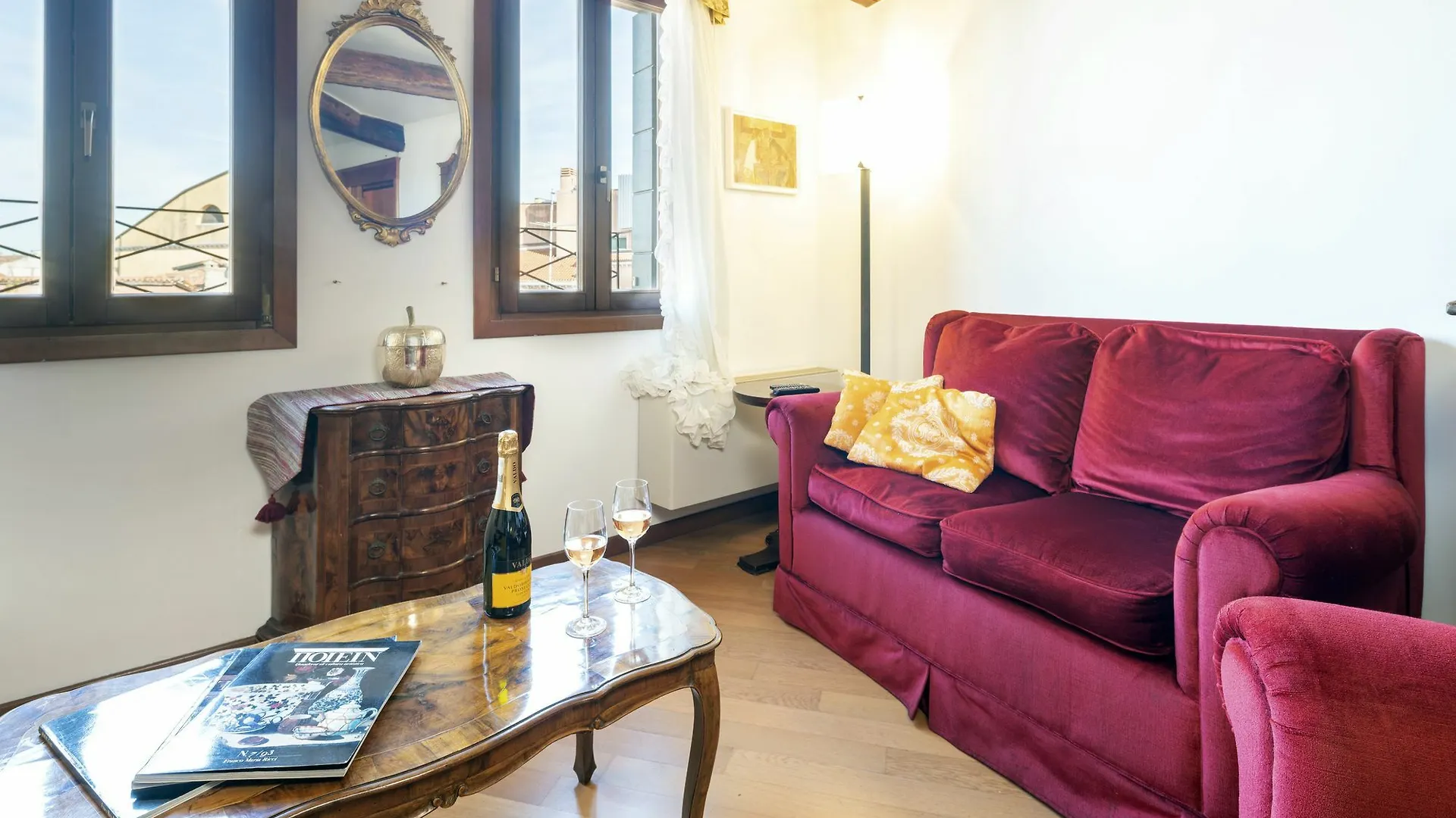 Ve.N.I.Ce Cera Angels' Attic Apartment Venice Italy